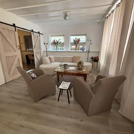 Effe D'r Ut Bed & Breakfast